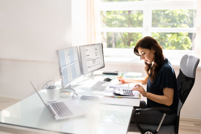 Independent Bookkeeper Working