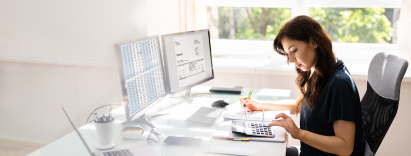 Independent Bookkeeper Working